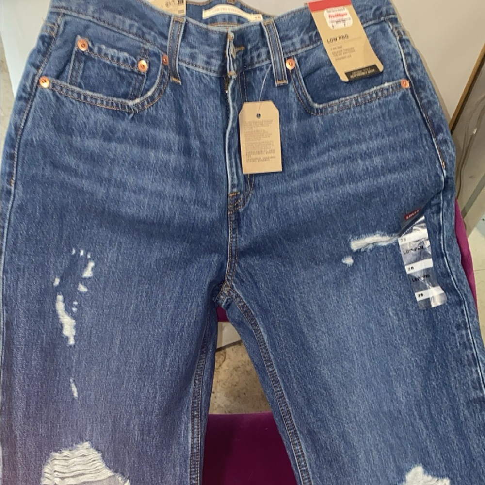 Levis mid rise pants